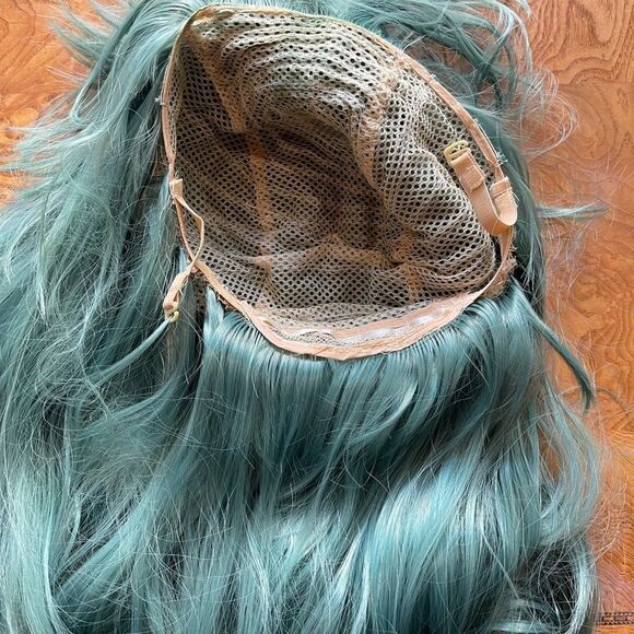 ? - Gorgeous lace cap teal green long fringe hair wig! main image 6